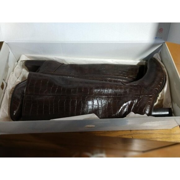 Marc Fisher Dark Brown Crocodile Embossed Knee-High Leather Boots 7M With Zipper - Picture 9 of 9